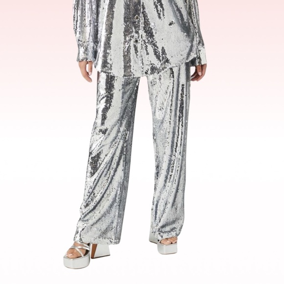 Forever 21 Pants - FOREVER 21 Silver Sequin Wide Leg Pants (Sz M)